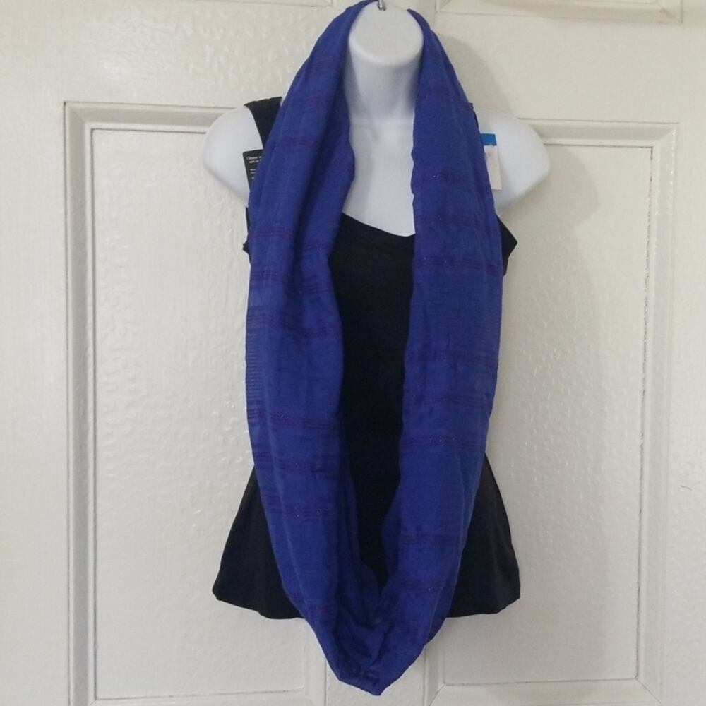 NWT Women's American Eagle scarf Indigo